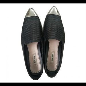 MIU MIU Metal Toe Leather Slip-On Shoes(authentic)
